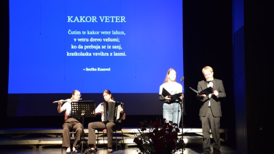 GIMNAZIJA KOPER IN 57. REVIJA PRIMORSKA POJE